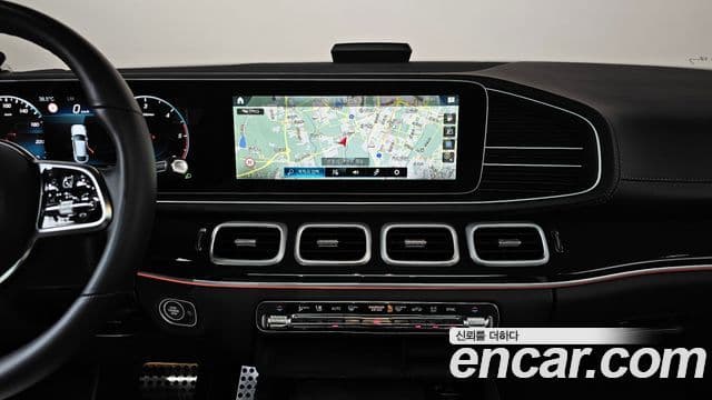 Mercedes-Benz GLE-Class 2023 — Photo 11/20