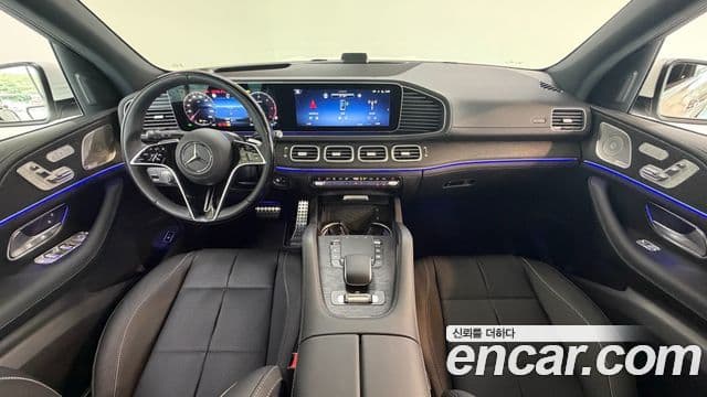 Mercedes-Benz GLS-Class 2025 — Photo 13/20