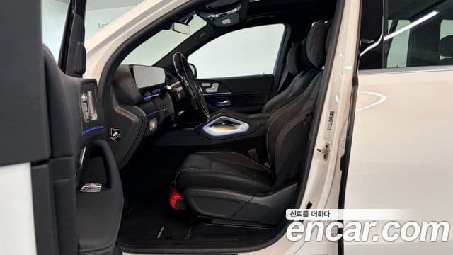 Mercedes-Benz GLS-Class 2025 — Photo 2/20