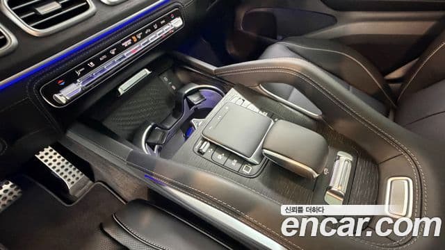 Mercedes-Benz GLS-Class 2025 — Photo 14/20