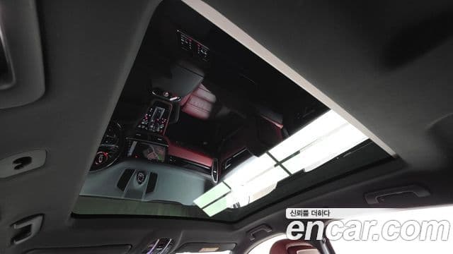 Porsche Cayenne 2021 — Photo 34/34