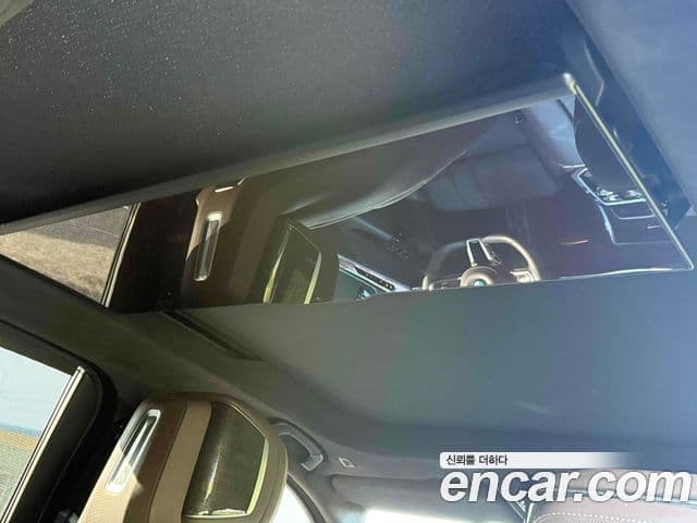 BMW 7 Series 2022 — Photo 2/20