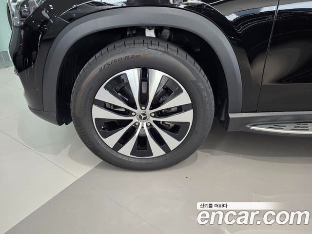 Mercedes-Benz GLE-Class 2025 — Photo 20/20