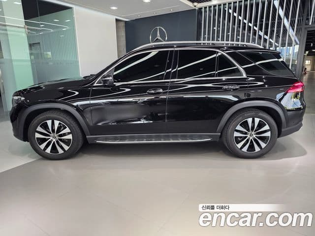 Mercedes-Benz GLE-Class 2025 — Photo 4/20