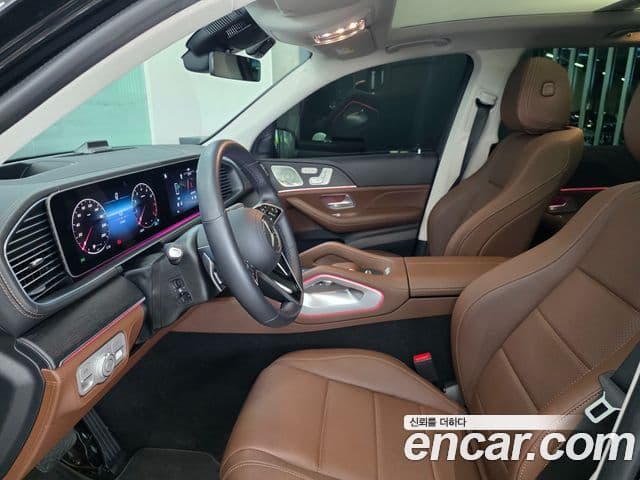 Mercedes-Benz GLE-Class 2025 — Photo 18/20