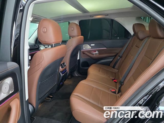 Mercedes-Benz GLE-Class 2025 — Photo 17/20