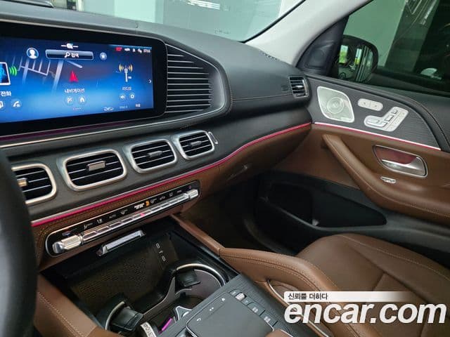 Mercedes-Benz GLE-Class 2025 — Photo 5/20