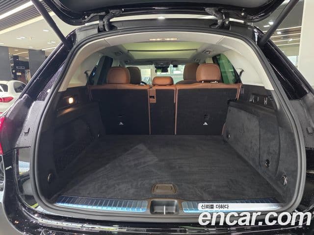 Mercedes-Benz GLE-Class 2025 — Photo 16/20