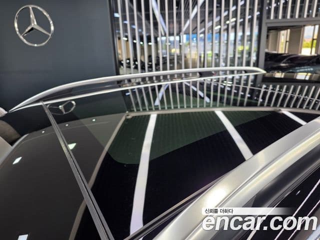 Mercedes-Benz GLE-Class 2025 — Photo 8/20