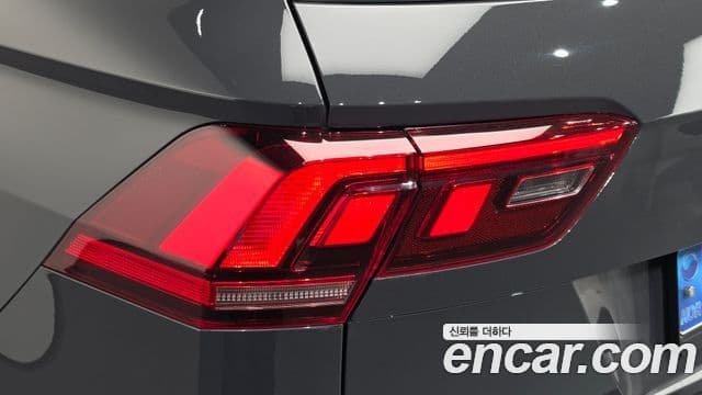 Volkswagen Tiguan 2024 — Şəkil 10/30
