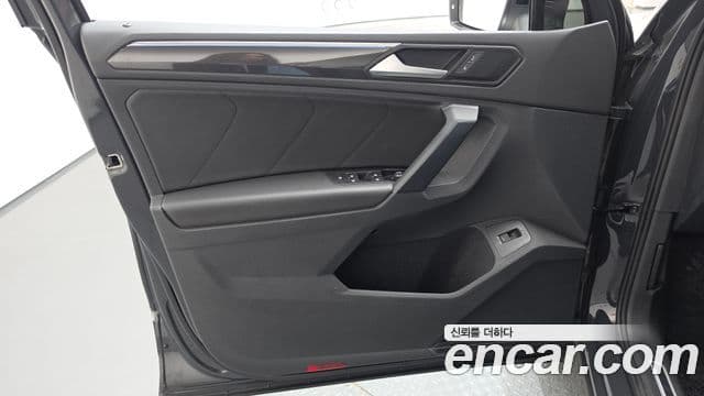 Volkswagen Tiguan 2024 — Şəkil 9/30