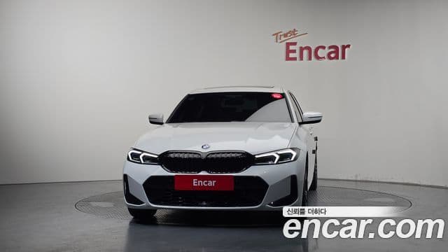 BMW 3 Series 2025 — Photo 18/20