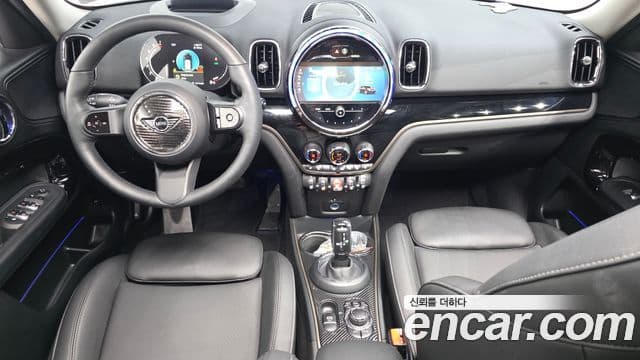Mini Cooper Countryman 2024 — ფოტო 24/33
