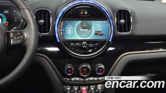 Mini Cooper Countryman 2024 — ფოტო 29/33