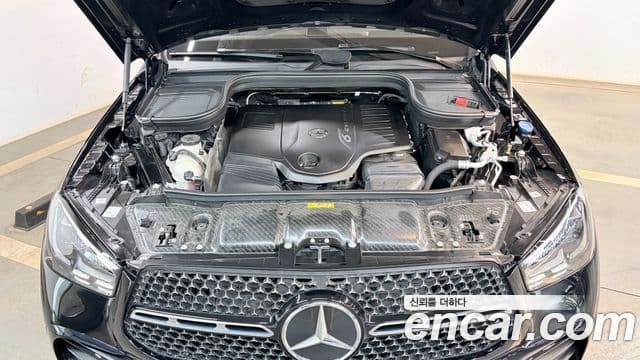Mercedes-Benz GLE-Class 2026 — Photo 17/20