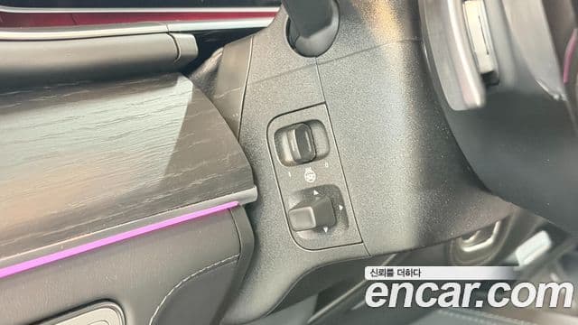 Mercedes-Benz GLE-Class 2026 — Photo 16/20