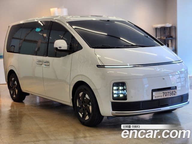 Hyundai Staria 2026 — ფოტო 3/20