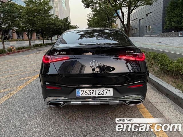 Mercedes-Benz GLC-Class 2026 — Photo 11/11