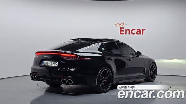 Kia Stinger 2019 — Фото 2/20