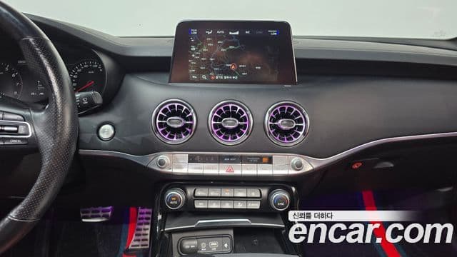 Kia Stinger 2019 — Фото 14/20