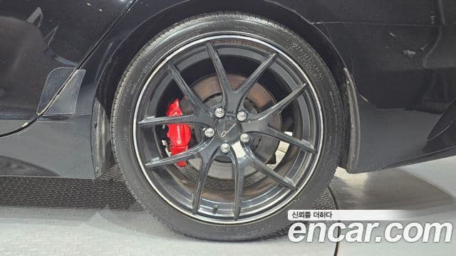 Kia Stinger 2019 — ფოტო 35/36