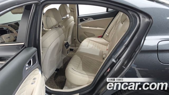 Genesis G70 2019 — Şəkil 19/36
