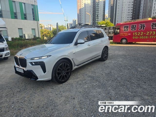 BMW X7 2026 — Şəkil 8/12