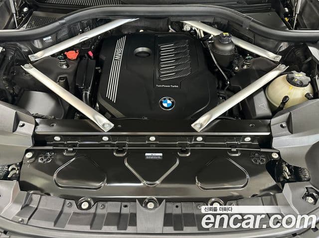 BMW X7 2021 — Photo 14/20