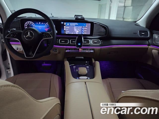 Mercedes-Benz GLE-Class 2025 — Photo 9/17