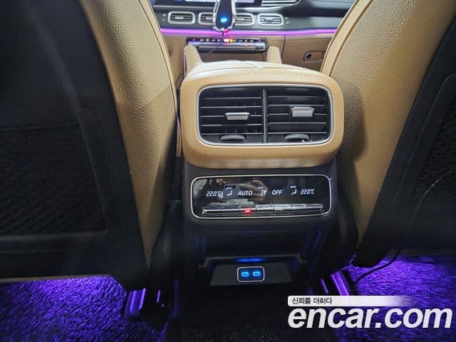 Mercedes-Benz GLE-Class 2025 — Photo 6/17