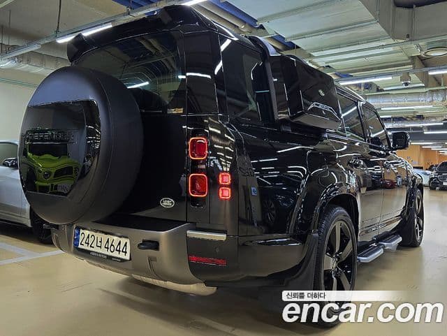 Land Rover Defender 2023 — ფოტო 12/20