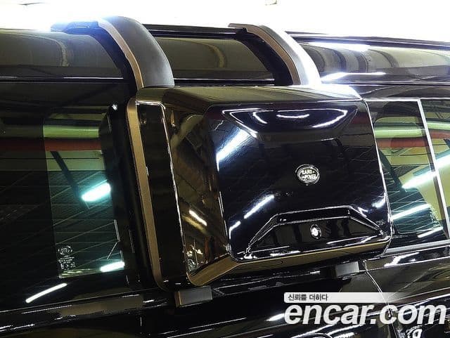 Land Rover Defender 2023 — ფოტო 17/20