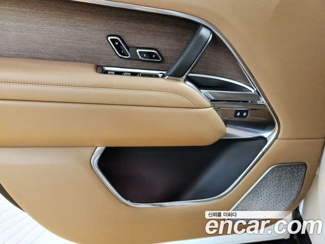 Land Rover Range Rover 2024 — Фото 11/20