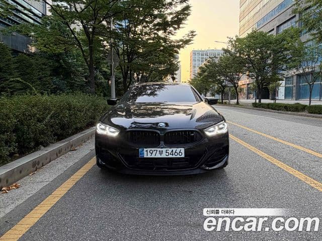 BMW 8 Series 2026 — Photo 10/12