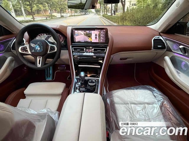 BMW 8 Series 2026 — Photo 11/12