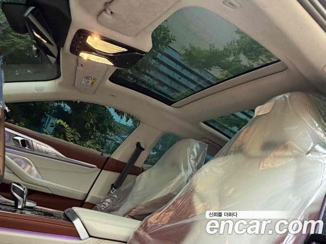 BMW 8 Series 2026 — Photo 3/12