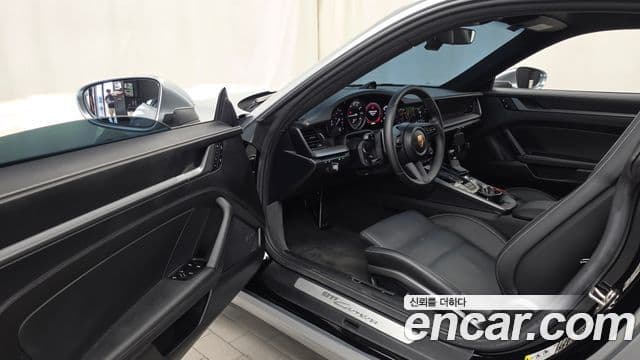 Porsche 911 2023 — Photo 9/31
