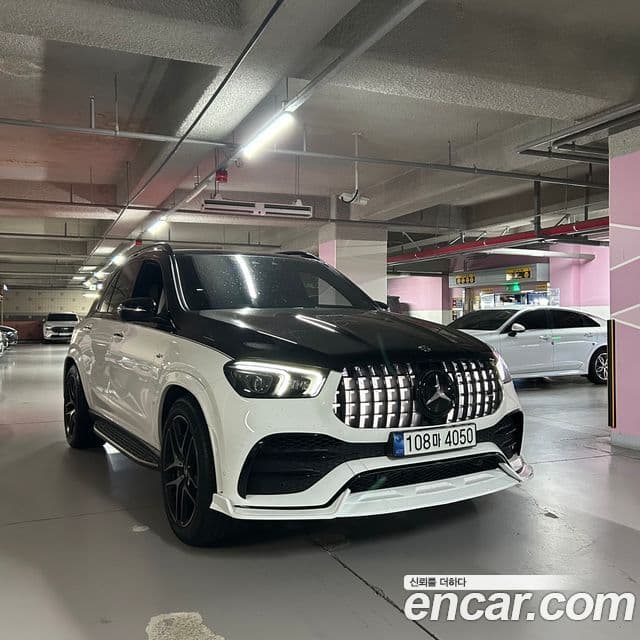 Mercedes-Benz GLE-Class 2020 — Photo 8/10