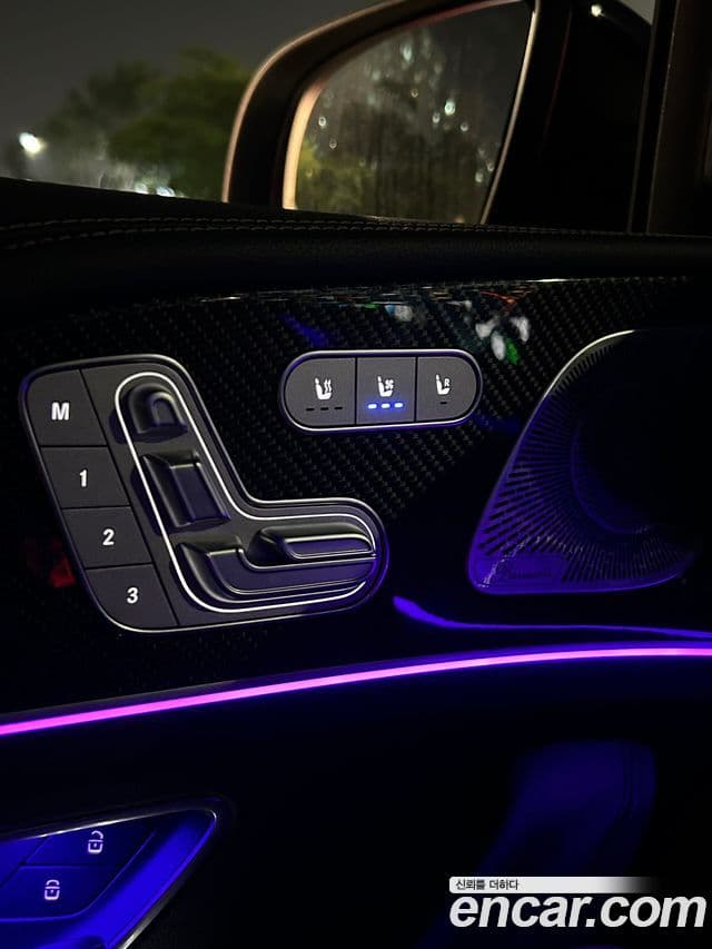 Mercedes-Benz GLE-Class 2020 — Photo 4/10