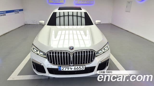BMW 7 Series 2020 — Photo 8/20