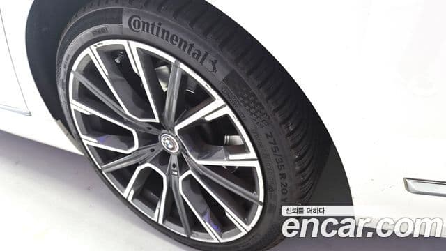 BMW 7 Series 2020 — Photo 15/20