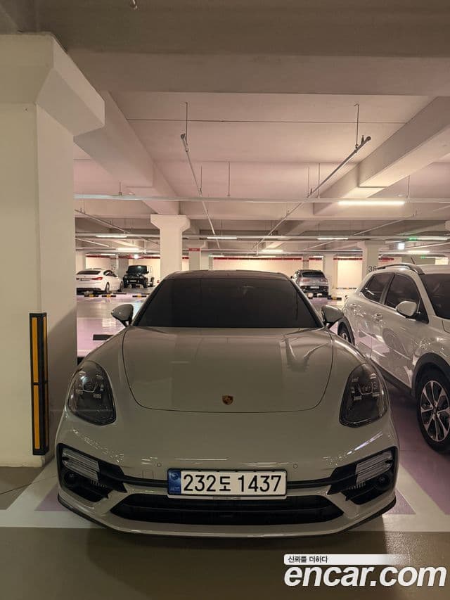 Porsche Panamera 2023 — Photo 3/12