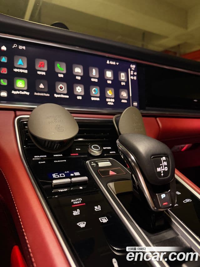 Porsche Panamera 2023 — Photo 2/12