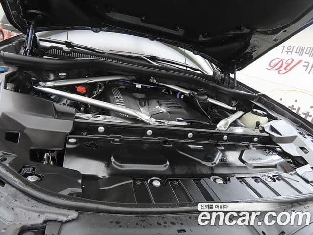 BMW X6 2023 — ფოტო 19/20