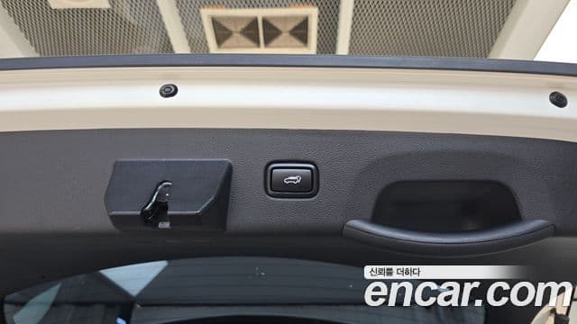 Kia Sportage 2022 — Photo 17/32