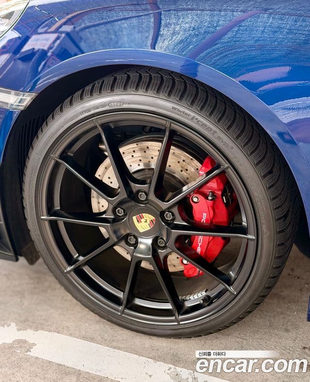 Porsche 718 Cayman 2021 — Photo 19/19