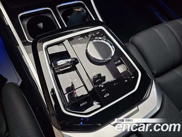 BMW 7 Series 2025 — Photo 16/20