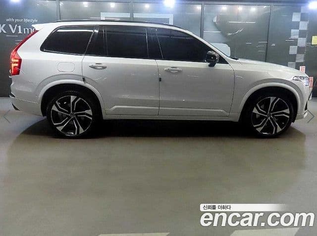 Volvo XC90 2020 — Photo 6/20