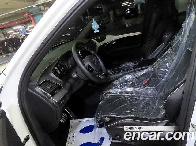 Volvo XC90 2020 — Photo 15/20