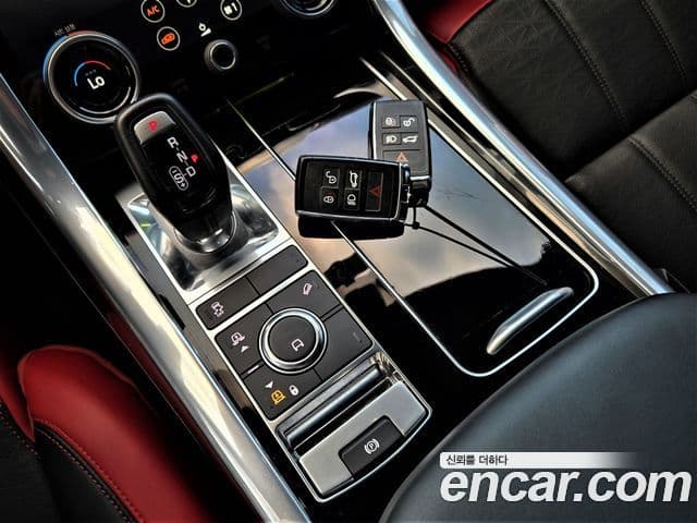 Land Rover Range Rover Sport 2019 — Photo 7/20